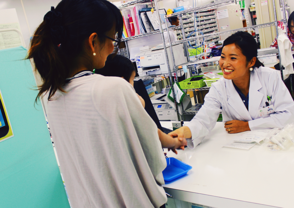 りんご調剤薬局【沖縄】2